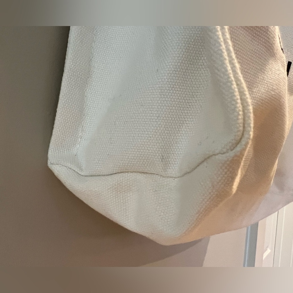 Nwot Universal Studios Despicable Me Minions Canv… - image 5